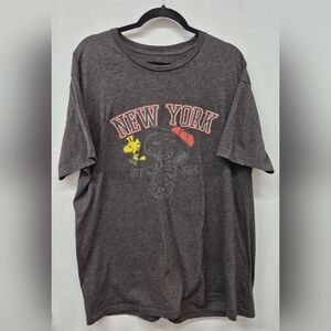 🪻3/$25 Peanuts New York Graphic Tee - Charcoal Red & Yellow Accents XL